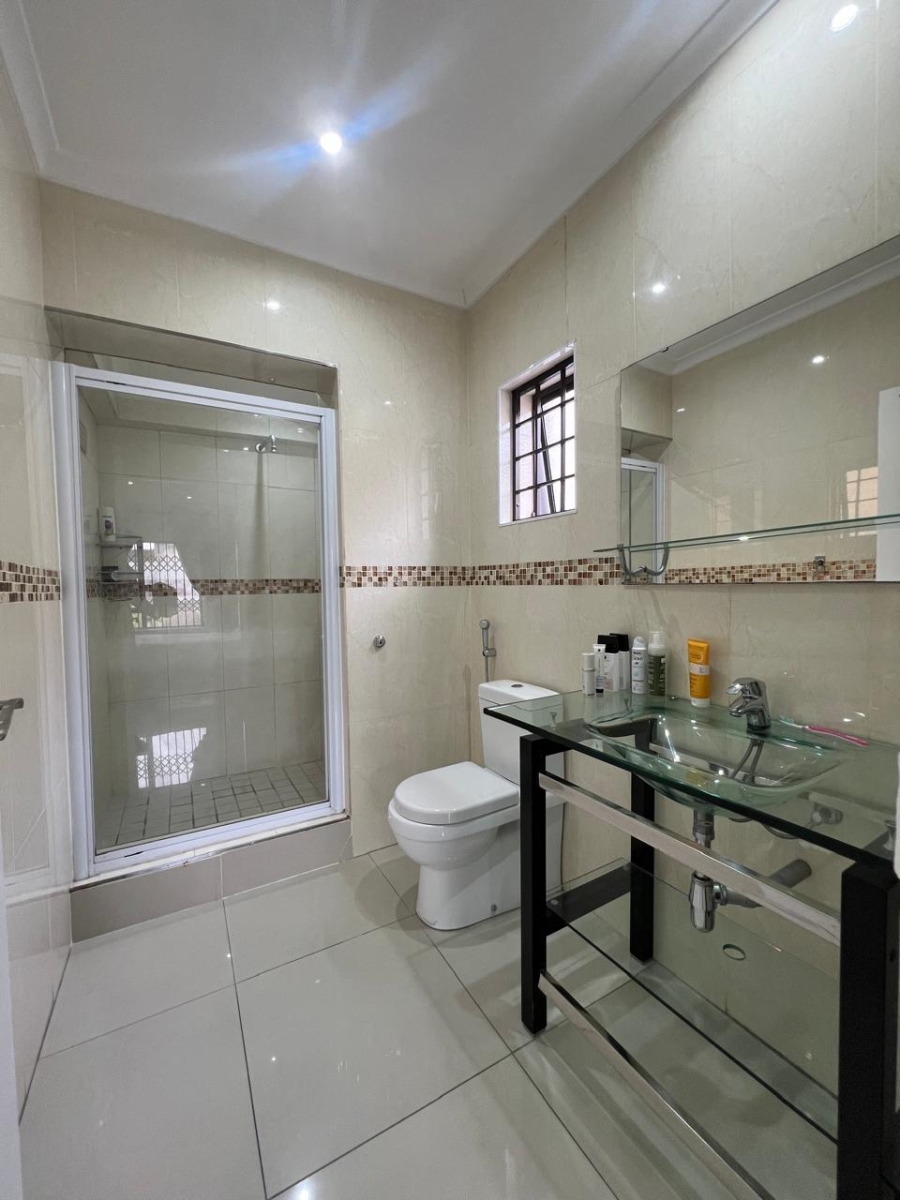 6 Bedroom Property for Sale in Brymore Eastern Cape